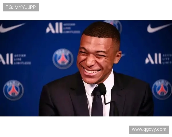 曝姆巴佩不满巴黎引援 主帅：跟他交流!无中锋很遗憾