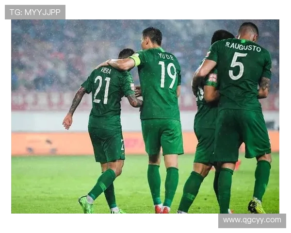 北京国安外援面临大洗牌，两人铁定离队，一人待定，一人必须留下